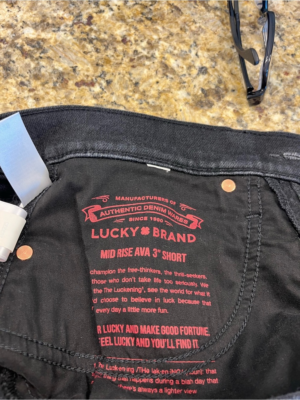 Lucky Brand Ava Mid Rise Rolled-Hem Black Denim Shorts Size 6/28 - Picture 5 of 6